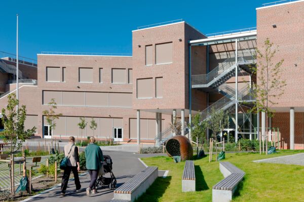 Foto av nye Bentsebrua skole