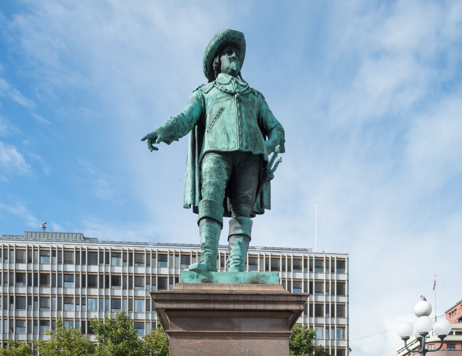 Statue av Christian IV på Stortorvet i Oslo. Foto.