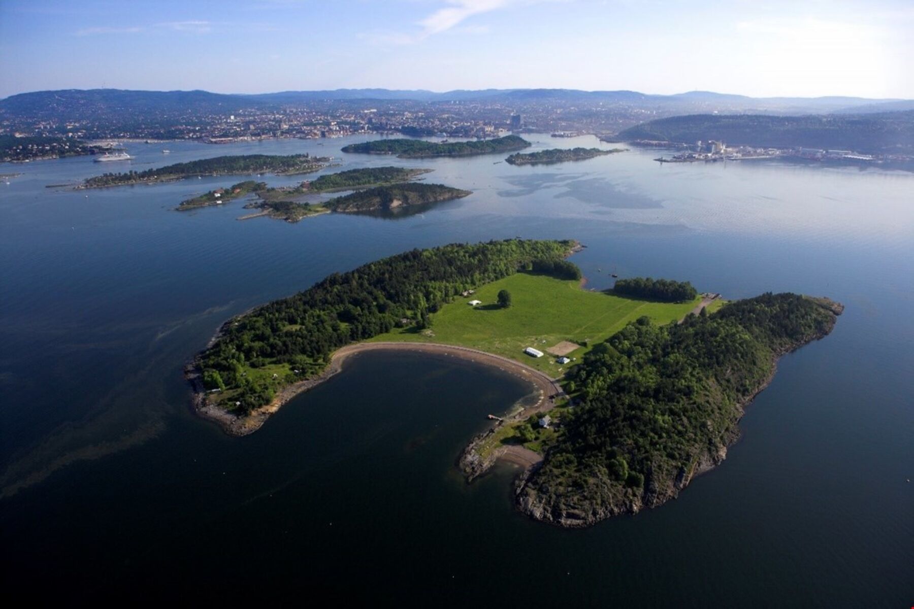 Flyfoto av Langøyene. Foto