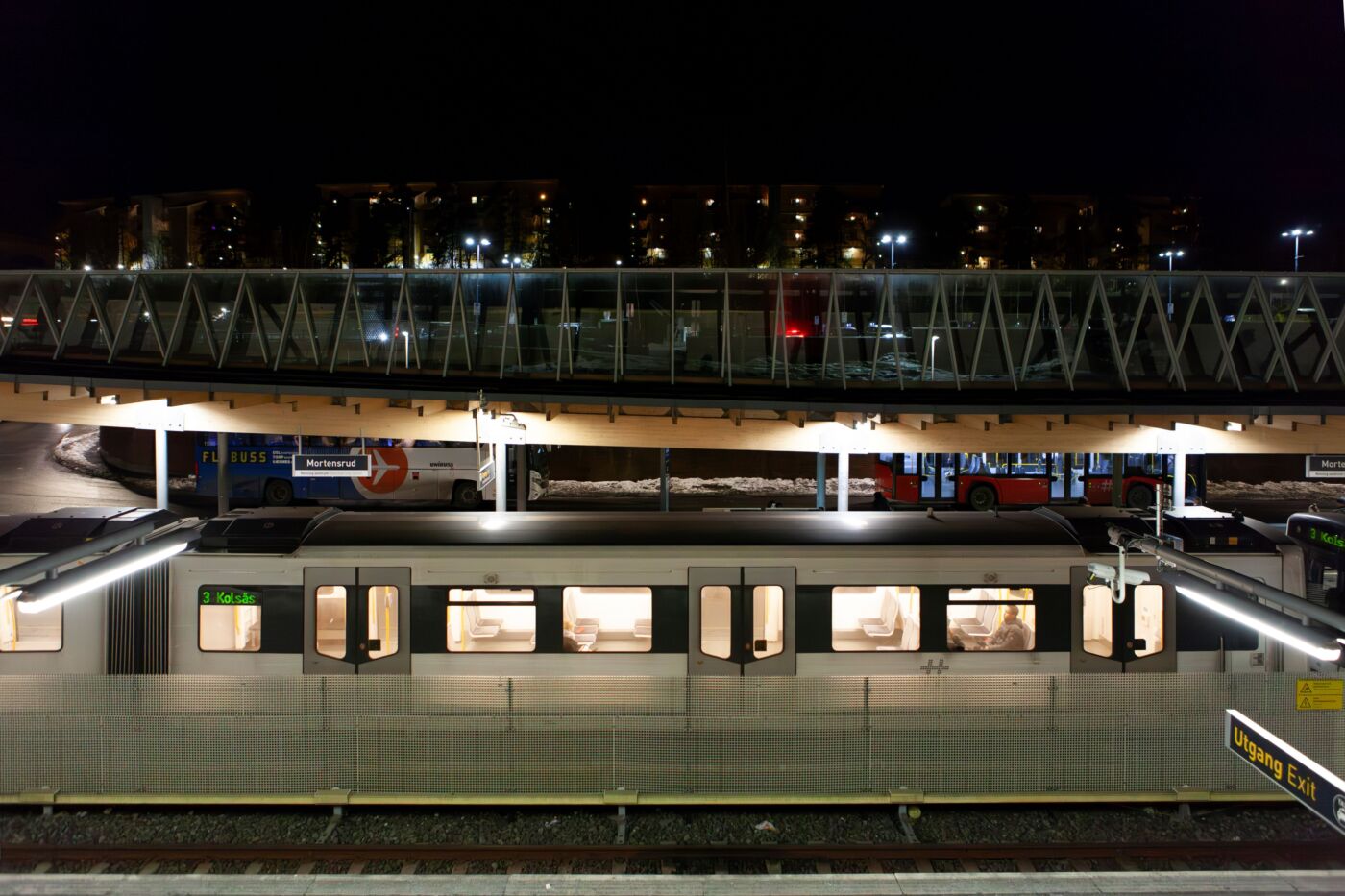 En T-banestasjon på Mortensrud i Oslo. Foto.