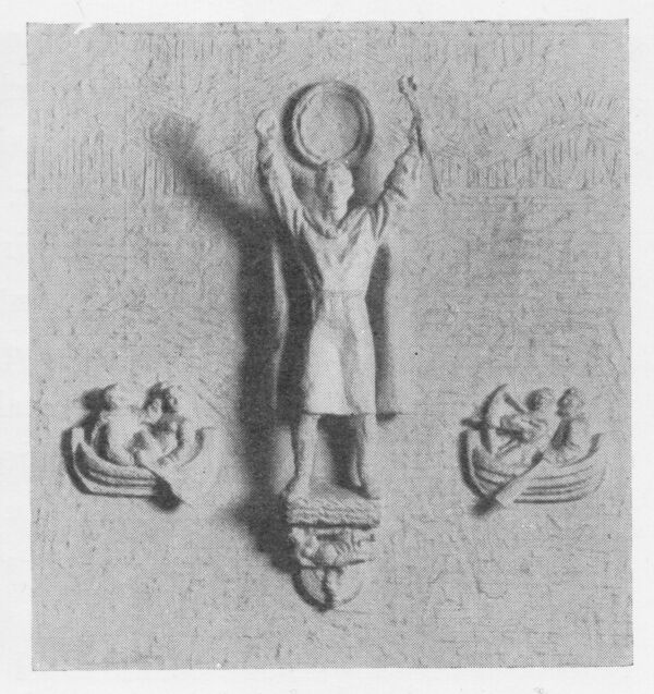 Foto av en modell av St. Hallvard-skulpturen.