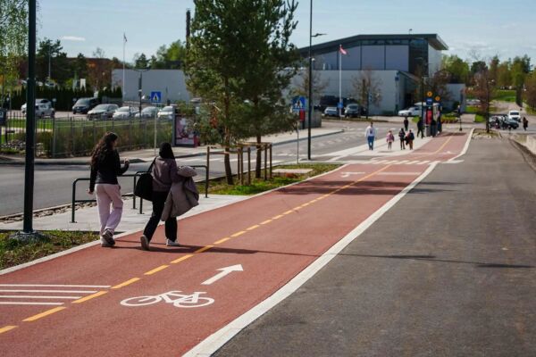 Foto av bygata øst Furuset