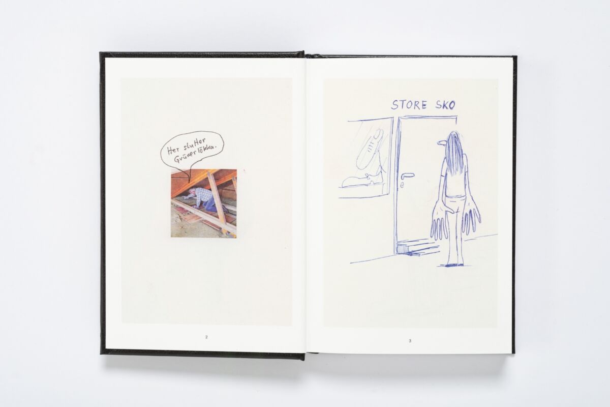 To sider i en bok med tegninger. Foto.