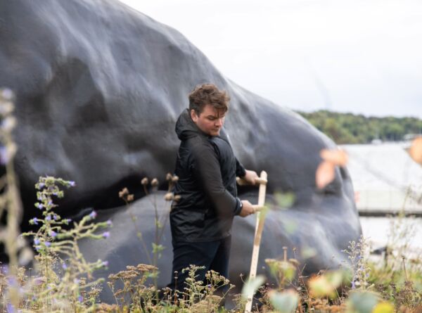 Foto fra slåing av enga rundt Moren av Tracey Emin